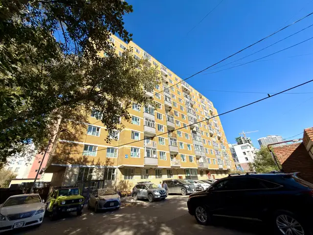 Сбд хотын төвд 3 өрөө 72м2, Улаанбаатар — Сүхбаатар — 1-р хороо