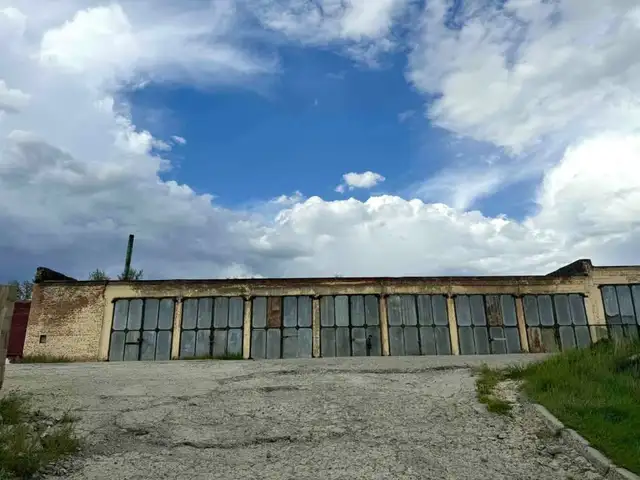 Цайз захын зүүн талд агуулах, Улаанбаатар — Баянзүрх — Цайз 16