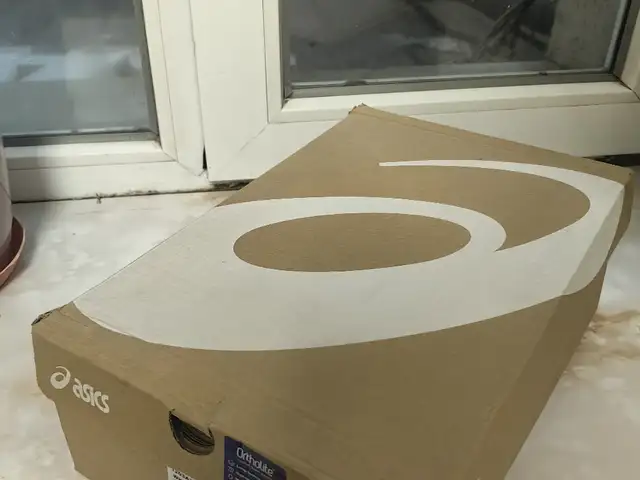 Asics брэнд эрэгтэй пүүз, Улаанбаатар — Баянгол — 27-р хороо
