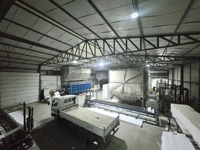 Таван шар, ууртай үйлдвэр 2100м² газартай, Улаанбаатар — Баянгол — 20-р хороо