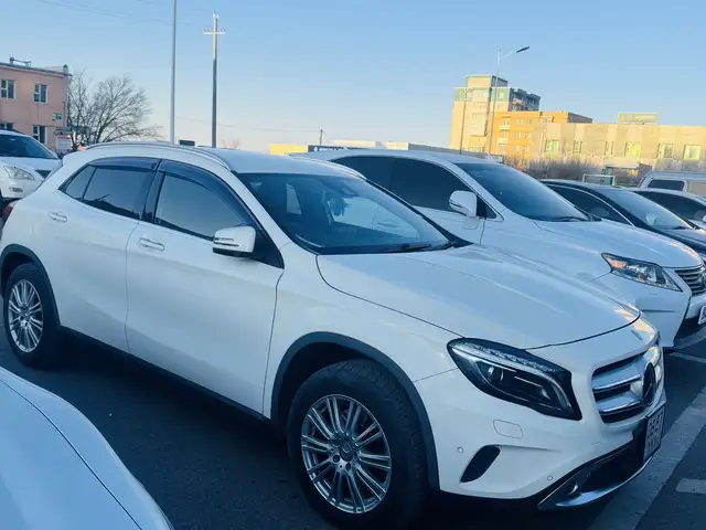 Mercedes-Benz GLA-Class