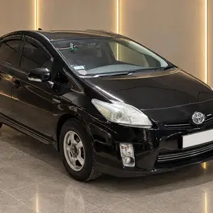 Toyota Prius 30