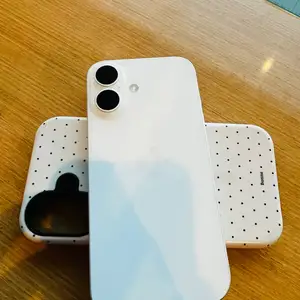 Apple iphone 16, 128 gb, Улаанбаатар — Чингэлтэй — 40 мянгат