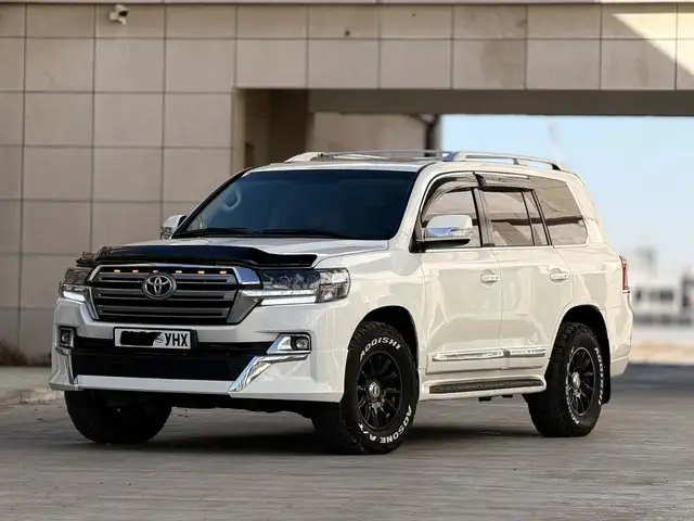 Toyota Land Cruiser 200