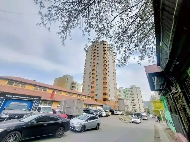 Өргөө кинотеатрын урд 2 өрөө 56мкв, Улаанбаатар — Баянгол — 8-р хороо