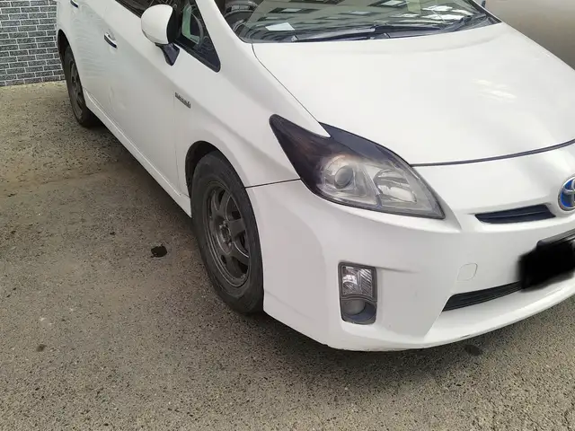 Toyota Prius 30