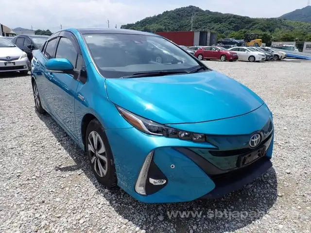 Toyota Prius PRIME 52
