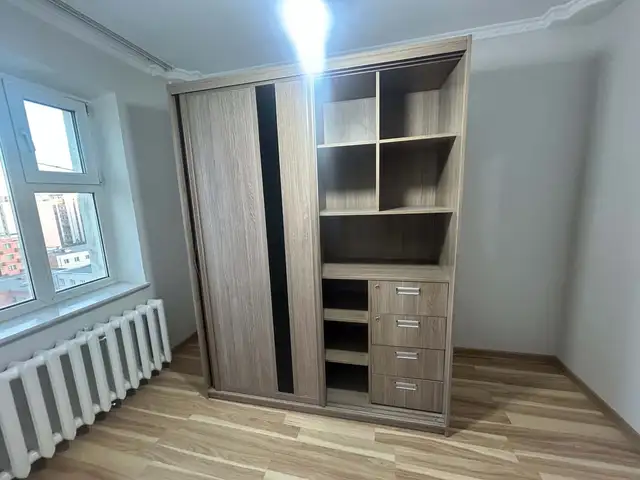 Хувцасны шүүгээ, Улаанбаатар — Баянзүрх — 15-р хороолол