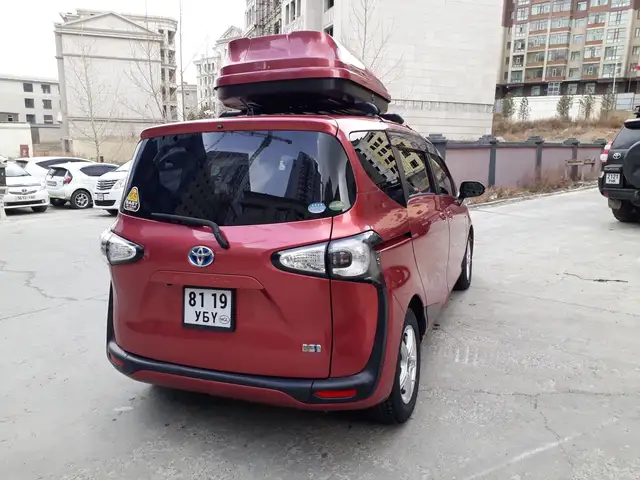 Toyota Sienta