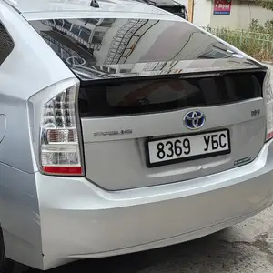 Toyota Prius 30