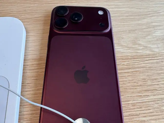 Apple iPhone 18 Pro Max, 256 gb, Улаанбаатар — Баянзүрх — 15-р хороолол