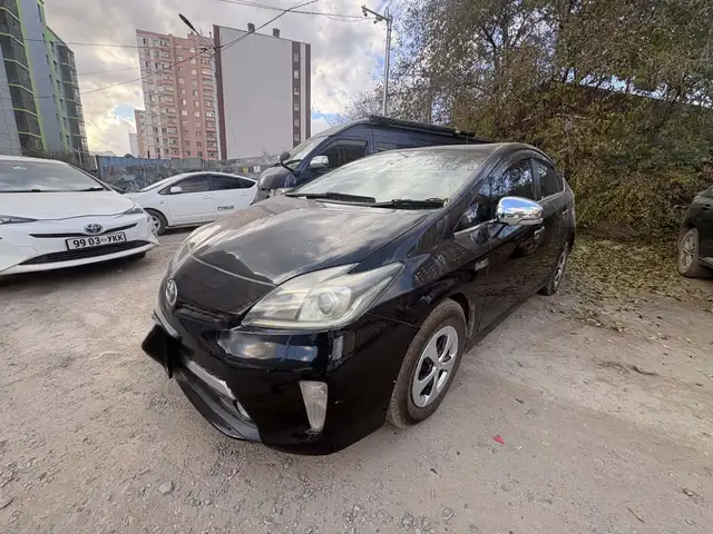 Toyota Prius 35