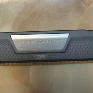 Ddr5 16gb 6000hz cl36, Улаанбаатар — Баянзүрх — Их Засаг Их сургууль