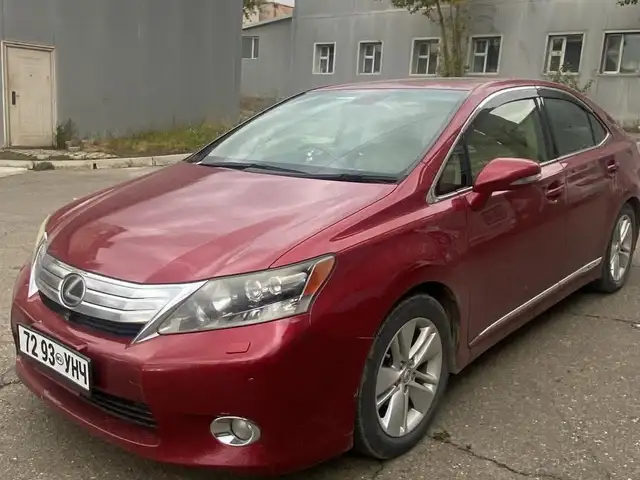 Lexus HS