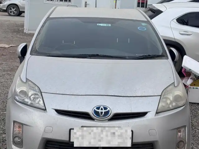 Toyota Prius 30