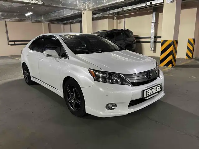 Lexus HS