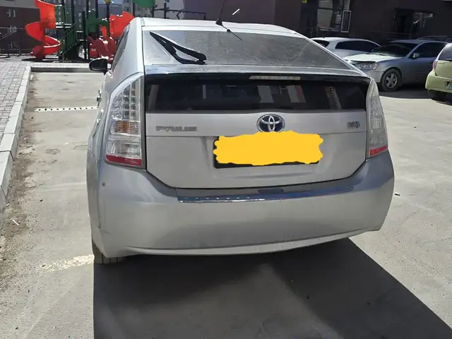 Toyota Prius 30
