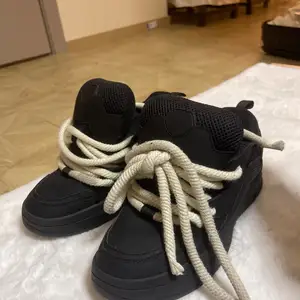 Original zara gutal, Улаанбаатар — Хан-Уул — Хурд