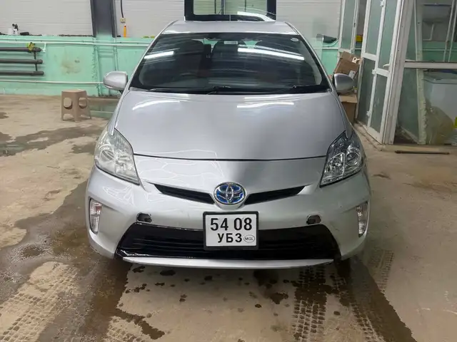 Toyota Prius 30