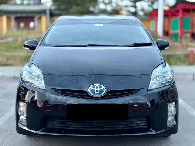 Toyota Prius 30
