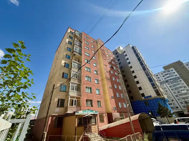 100 айлд 73мкв 3 өрөө орон сууц, Улаанбаатар — Сүхбаатар — 100 айл