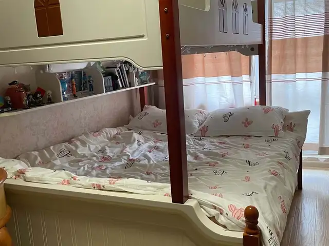 Давхар ор болон тольтой гоо сайханы ширээ, Улаанбаатар — Чингэлтэй — 6-р хороо