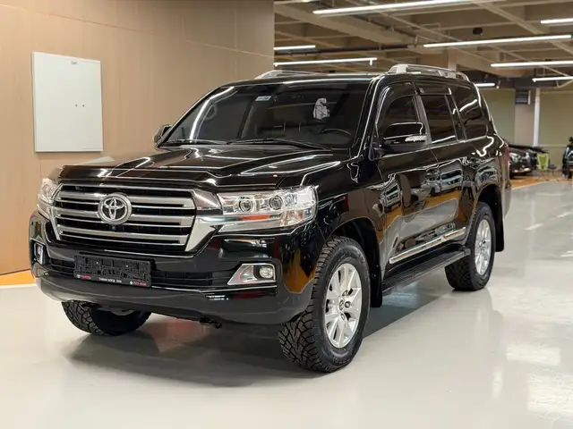 Toyota Land Cruiser 200