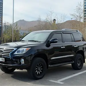 Lexus LX 570