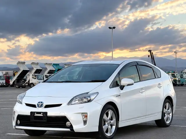 Toyota Prius 30