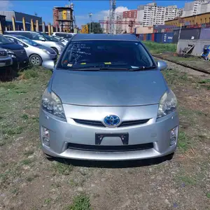 Toyota Prius 30
