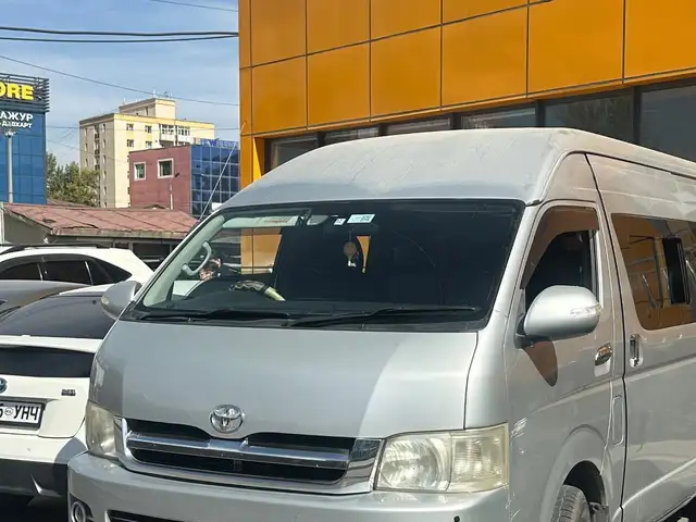 Toyota Hiace