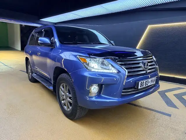 Lexus LX 570