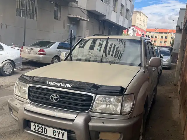 Toyota Land Cruiser 100