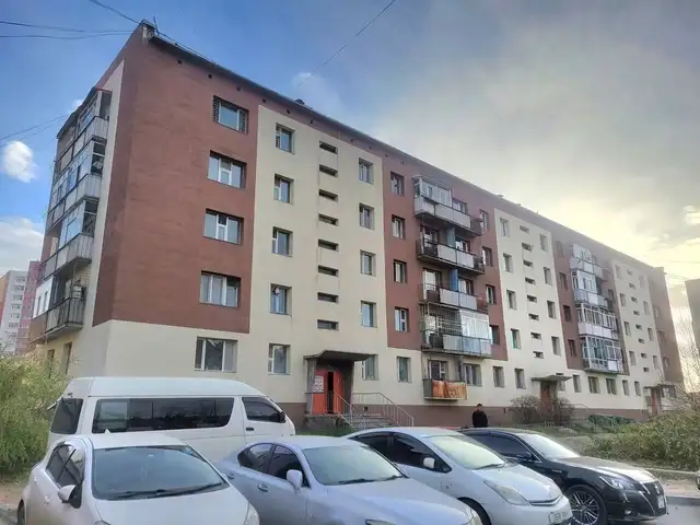 Төмөр замын эмнэлгийн урд 2 өрөө байр 52м2, Улаанбаатар — Баянгол — Төмөр зам