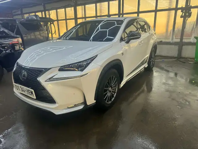 Lexus NX