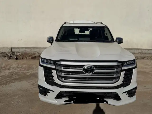 Toyota Land Cruiser 300