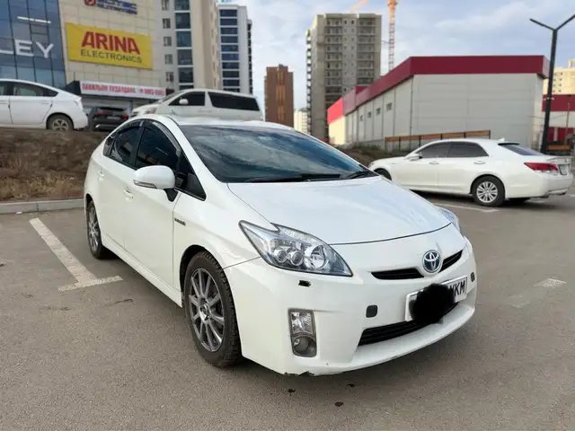 Toyota Prius 30