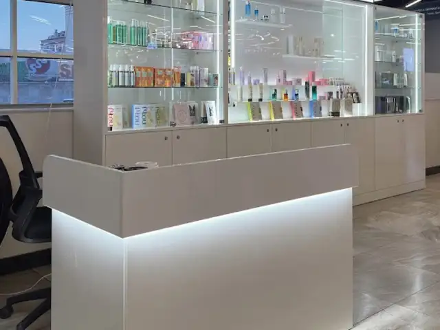 Luxury skincare display лангуу, Улаанбаатар — Хан-Уул — Хүннү