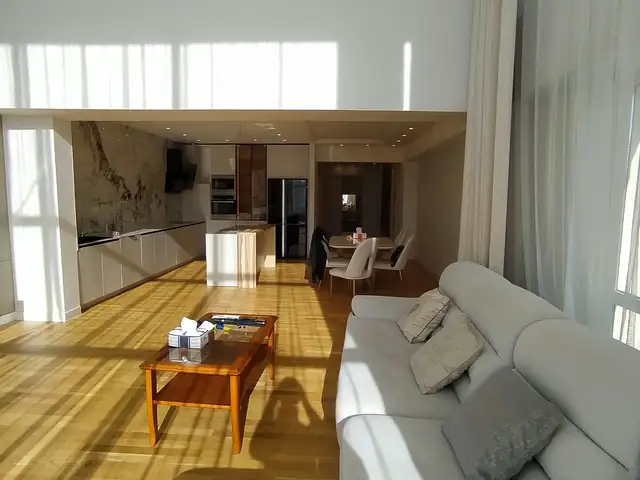 King towert 162 m2 4 oroo, Улаанбаатар — Хан-Уул — King Tower