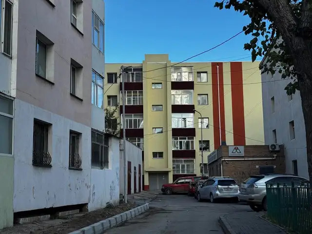 Компьютер ландын ард 3 өрөө 75м2, Улаанбаатар — Чингэлтэй — 50 мянгат