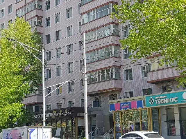 Tumur zamd 2 uruu 42m2, Улаанбаатар — Баянгол — Төмөр зам