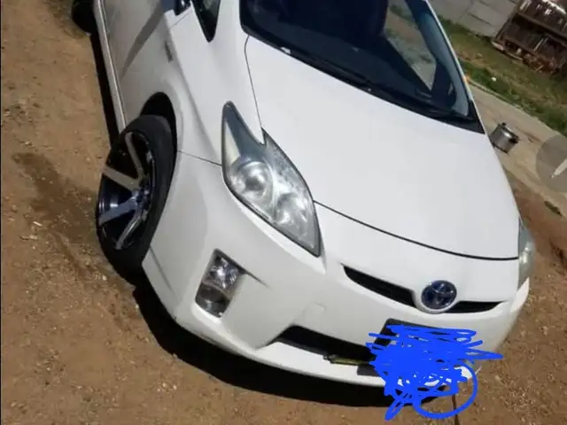 Toyota Prius 30