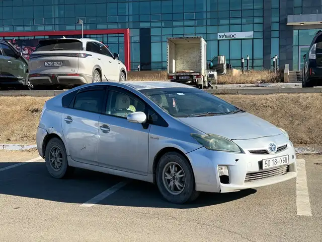 Toyota Prius 30