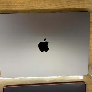 Apple 13.6, Apple M2, 8 GB RAM, 256 GB, Улаанбаатар — Баянгол — 4-р хороо