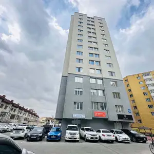 Натур боролдойн гэр цэцэрлэгийн урд 41.9мкв 2 өрөө байр, Улаанбаатар — Баянзүрх — Натур худалдааны төв