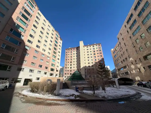 Royal Castle хотхонд 240 мкв 5 өрөө орон сууц, Улаанбаатар — Баянзүрх — 1-р хороо