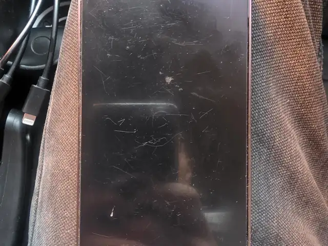 Samsung galaxy s24 plus, Улаанбаатар — Сонгинохайрхан — 11-р хороо
