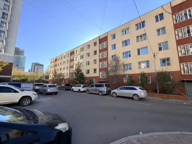 Хотын төвд 1-р сургуулийн урд 2 өрөө 53мкв, Улаанбаатар — Сүхбаатар — 1-р хороо