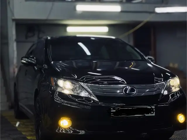Lexus HS