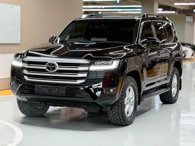 Toyota Land Cruiser 300